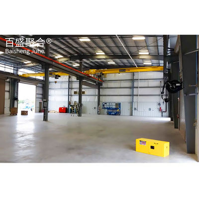 Q235/Q345B الدرجة المعدنية المجهزة مسبقًا تصميم مخزن ذاتي لمهندسة المستودعات